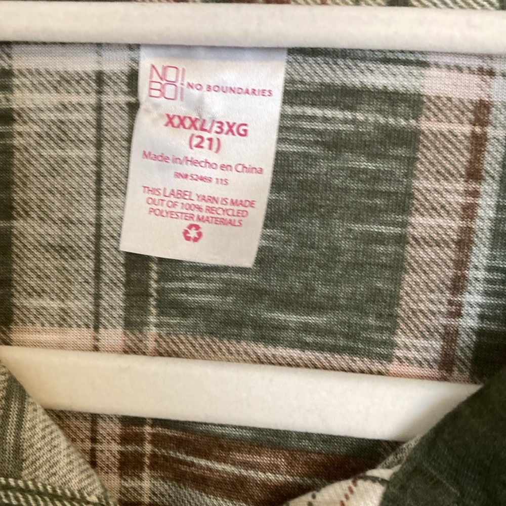 Plaid Button-Up Women's Top - Picture 2 of 3
